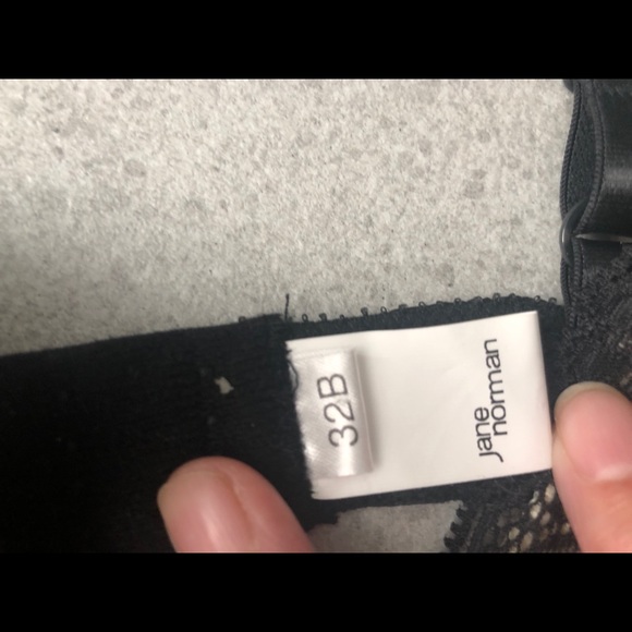 Jane Norman All Lace Underwire Bra - Picture 5 of 8